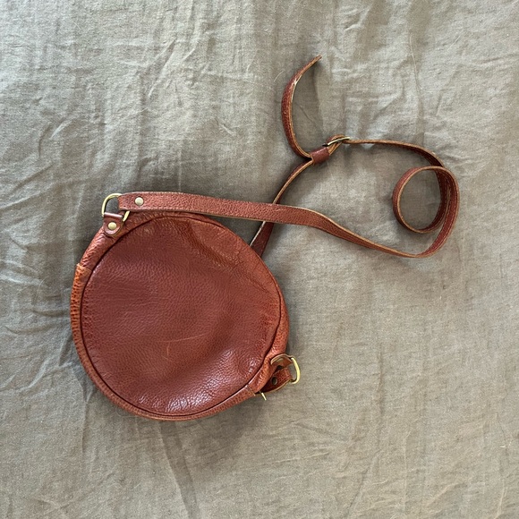 Circle Crossbody Bag - Picture 4 of 6